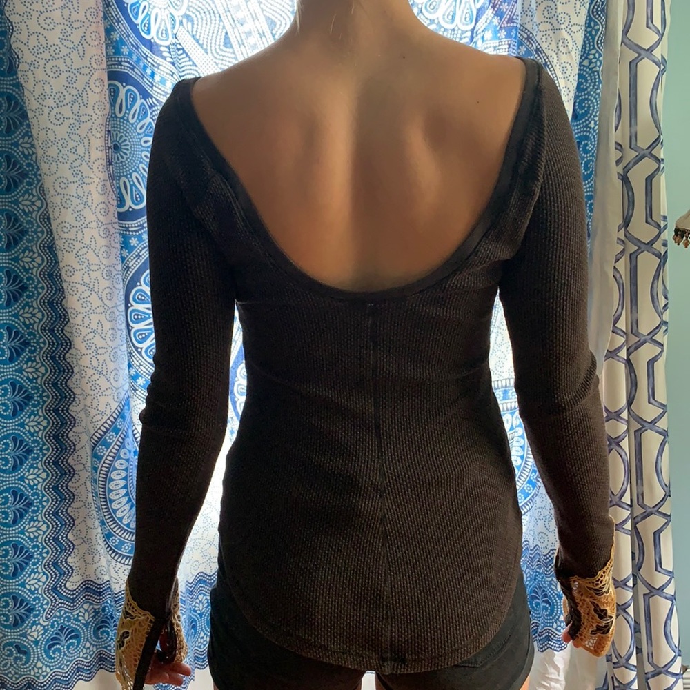 Dark brown long sleeve top. SMALL. FREE PEOPLE